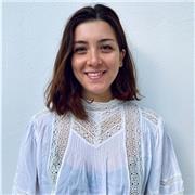 Insegnante madrelingua italiana, laureata in mediazione linguistica e interculturale con cinque anni di esperienza, offre lezioni private di inglese, spagnolo e arabo a bambini e adulti